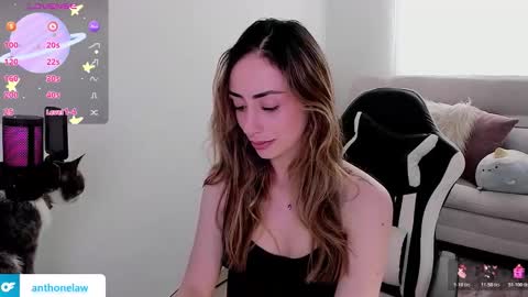 Snapshot of anthonelaa777 chatting on December 17, 2025, 5:30 pm Anthonela online show from December 17, 2025, 5:30 pm