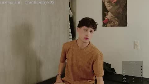 Snapshot of anthonny_05 chatting on November 2, 2025, 11:18 pm TONY NEW ACCOUNT online show from November 2, 2025, 11:18 pm