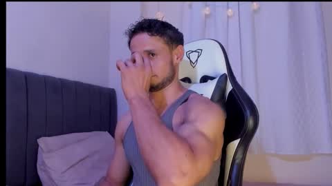 Adonys Creeb online show from September 10, 2025, 5:51 am