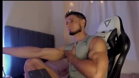 Adonys Creeb online show from September 25, 2025, 5:22 am