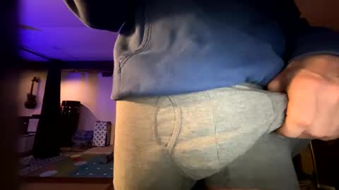 Snapshot of anthony_whitestallion chatting on December 17, 2025, 12:22 pm Anthony online show from December 17, 2025, 12:22 pm