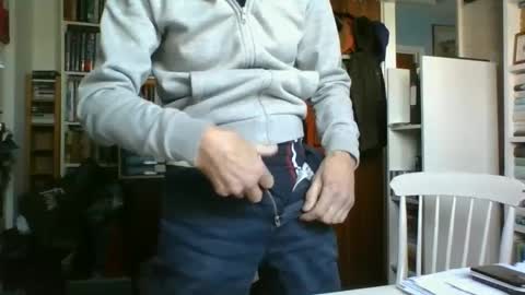 Snapshot of anthonyxxaa chatting on February 6, 2025, 10:04 am anthonyxxaa online show from February 6, 2025, 10:04 am