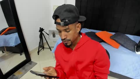 Snapshot of anthoy_wayans chatting on October 7, 2025, 12:41 am online show from October 7, 2025, 12:41 am