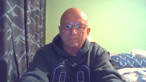 antmatt2025 online show from November 18, 2025, 6:34 pm