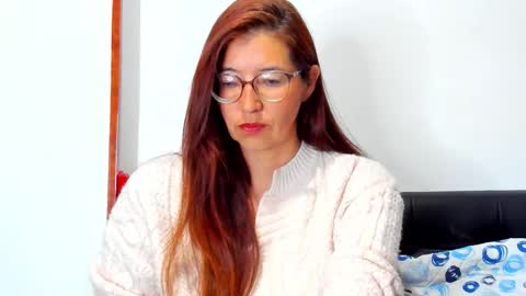 Snapshot of antoneella__ chatting on February 14, 2026, 3:47 am Antonella online show from February 14, 2026, 3:47 am