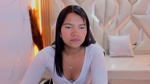 Antonela online show from October 13, 2025, 12:49 pm