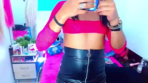 Snapshot of antonela_xx3 chatting on January 17, 2025, 12:42 am antonela_xx3 online show from January 17, 2025, 12:42 am
