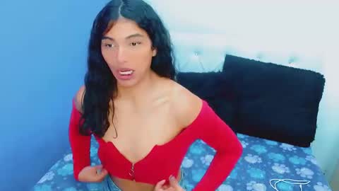 antonela_xx3 online show from May 25, 2026, 6:58 pm