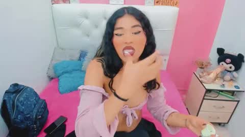 antonela_xx3 online show from May 28, 2026, 11:46 pm