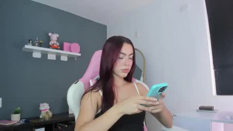 Snapshot of antonella_28_ chatting on June 9, 2026, 9:15 pm Antonella online show from June 9, 2026, 9:15 pm