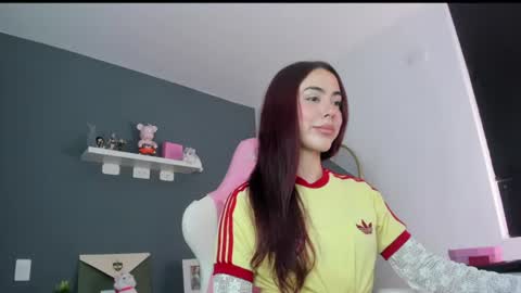 Snapshot of antonella_28_ chatting on June 23, 2026, 9:46 pm Antonella online show from June 23, 2026, 9:46 pm