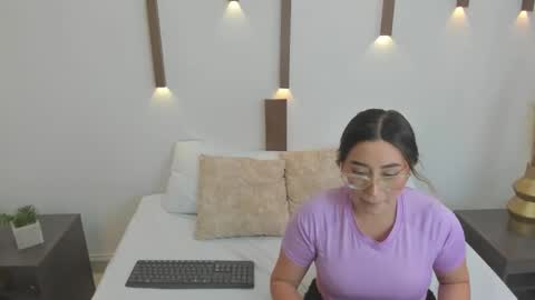 A N T O N E L L A  online show from January 30, 2025, 6:10 pm