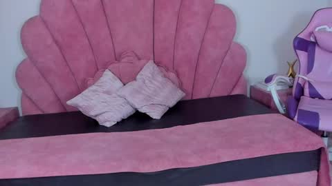antonella_foxxxx online show from May 31, 2026, 8:21 pm