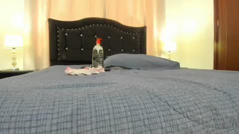 Snapshot of antonella_heinz_ chatting on July 10, 2026, 6:54 pm Antonella online show from July 10, 2026, 6:54 pm
