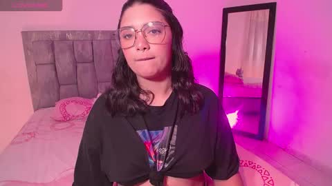 Snapshot of antonella_hot_x chatting on December 20, 2025, 8:16 pm Antonella online show from December 20, 2025, 8:16 pm