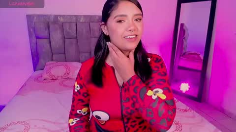 Snapshot of antonella_hot_x chatting on February 14, 2026, 12:07 am Antonella online show from February 14, 2026, 12:07 am