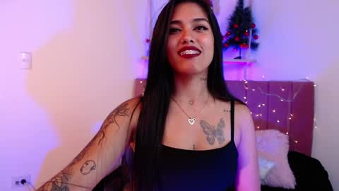 Snapshot of antonella_miller18 chatting on December 24, 2024, 7:28 am Antonella online show from December 24, 2024, 7:28 am