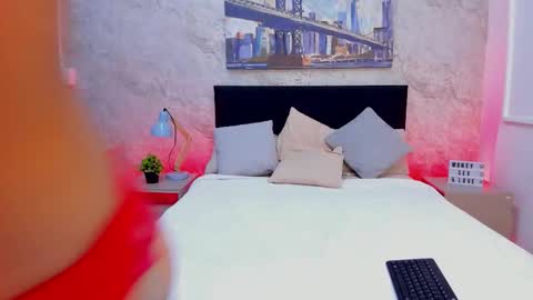 Snapshot of antonella_ponss chatting on October 21, 2025, 1:34 pm antonella_ponss online show from October 21, 2025, 1:34 pm
