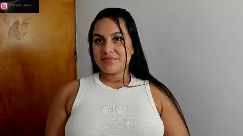 Snapshot of antonella_rod chatting on November 21, 2025, 8:29 pm antonella_rod online show from November 21, 2025, 8:29 pm