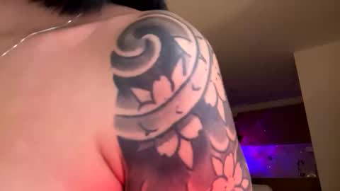 Anto  online show from October 22, 2025, 1:17 am