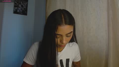 Snapshot of antonellaandnoah chatting on December 4, 2024, 9:46 pm AntonellaAndNoah online show from December 4, 2024, 9:46 pm