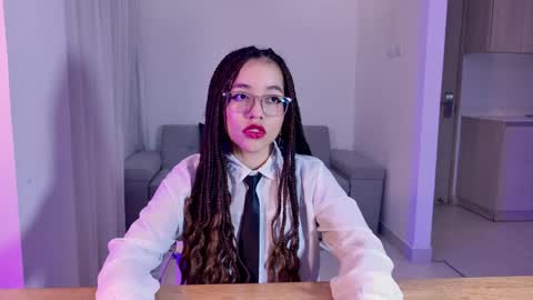 Antonella online show from May 12, 2026, 1:14 am