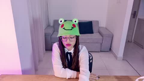 Antonella online show from May 14, 2026, 12:50 am