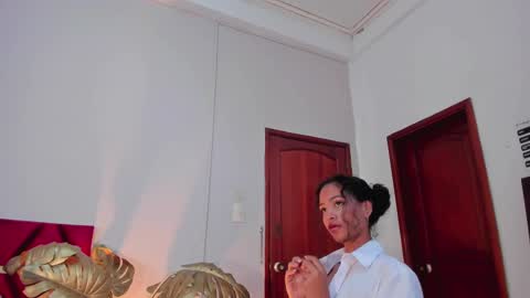 AntonellaHall  online show from March 8, 2025, 3:24 pm