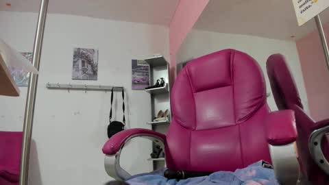 ANTONELLA online show from December 14, 2025, 11:48 am