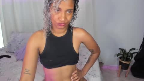 Sarah online show from October 25, 2025, 5:19 pm