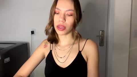 Snapshot of antonellarossii_ chatting on December 26, 2024, 11:43 am Antonella online show from December 26, 2024, 11:43 am
