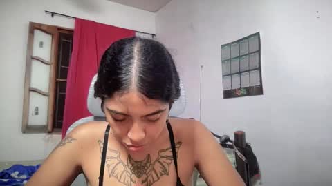 Snapshot of antoniabloom chatting on October 14, 2025, 1:50 am Antonia online show from October 14, 2025, 1:50 am