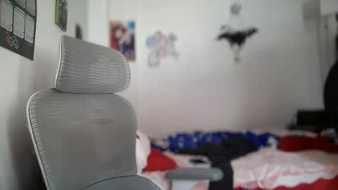 Snapshot of antoniabloom chatting on December 3, 2025, 5:22 pm Antonia online show from December 3, 2025, 5:22 pm