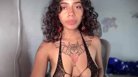 Snapshot of antoniabloom chatting on March 4, 2026, 2:50 am Antonia online show from March 4, 2026, 2:50 am