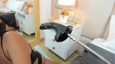 Antonia online show from February 3, 2025, 11:58 pm