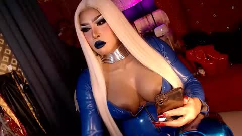 antoniasaints69 online show from October 31, 2025, 2:18 pm