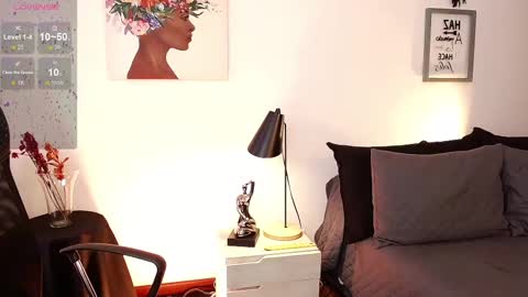 Anto    online show from February 17, 2025, 1:21 pm