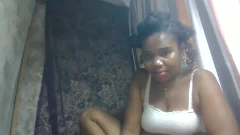 Snapshot of antoniazz chatting on May 27, 2026, 8:39 pm antoniazz online show from May 27, 2026, 8:39 pm