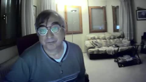 Snapshot of antonio2605 chatting on December 22, 2024, 11:41 pm Antonio online show from December 22, 2024, 11:41 pm