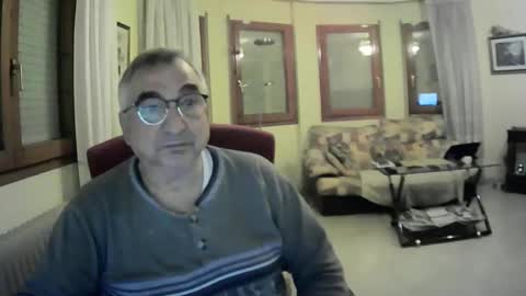 Snapshot of antonio2605 chatting on January 17, 2025, 2:29 am Antonio online show from January 17, 2025, 2:29 am