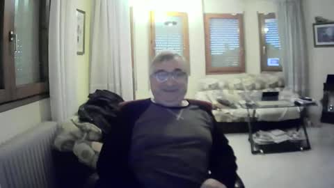 Snapshot of antonio2605 chatting on February 14, 2025, 7:17 am Antonio online show from February 14, 2025, 7:17 am
