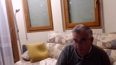 Snapshot of antonio2605 chatting on November 5, 2025, 2:33 am Antonio online show from November 5, 2025, 2:33 am