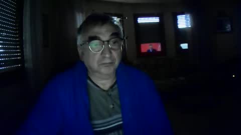 Snapshot of antonio2605 chatting on December 5, 2025, 10:46 am Antonio online show from December 5, 2025, 10:46 am