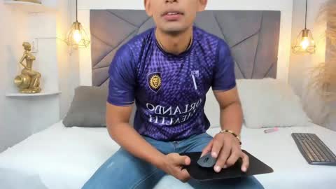 Antonio online show from May 24, 2026, 11:37 am