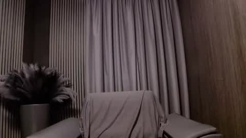 HI My name is Antonio online show from December 21, 2025, 8:05 pm