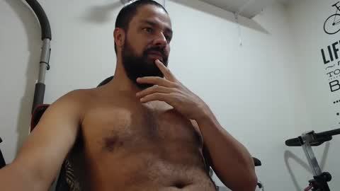 Snapshot of antony_36 chatting on February 21, 2025, 9:32 pm antony online show from February 21, 2025, 9:32 pm