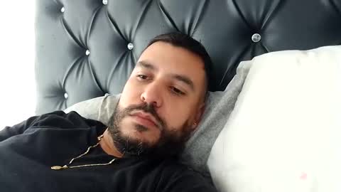 Snapshot of antony_gar chatting on March 5, 2025, 9:37 pm Antony online show from March 5, 2025, 9:37 pm