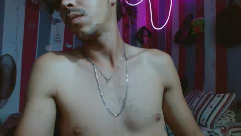 antony_hardx_ online show from October 8, 2025, 5:21 pm