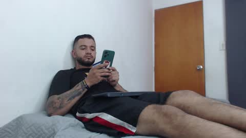 Snapshot of antony_smithh chatting on February 7, 2025, 9:37 pm antony_smithh online show from February 7, 2025, 9:37 pm