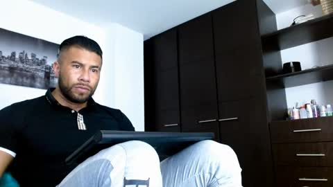 Snapshot of antonydangelo chatting on January 3, 2025, 11:44 pm ANTONY D ANGELO online show from January 3, 2025, 11:44 pm